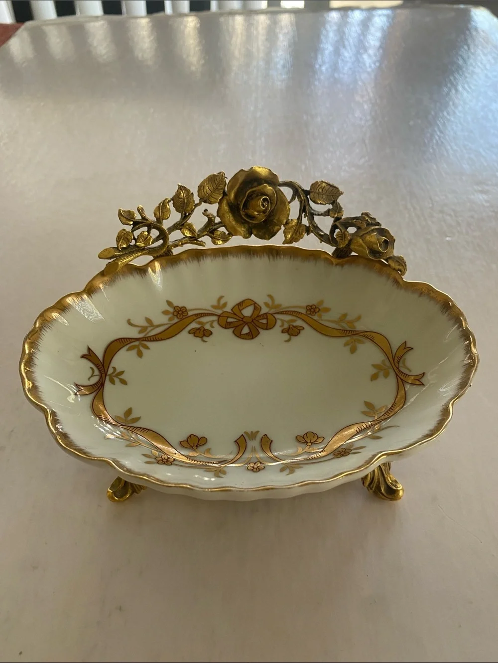 Vintage Matson Trinket Soap Dish Rose Garland 24K Gold Plated Footed 605 571A